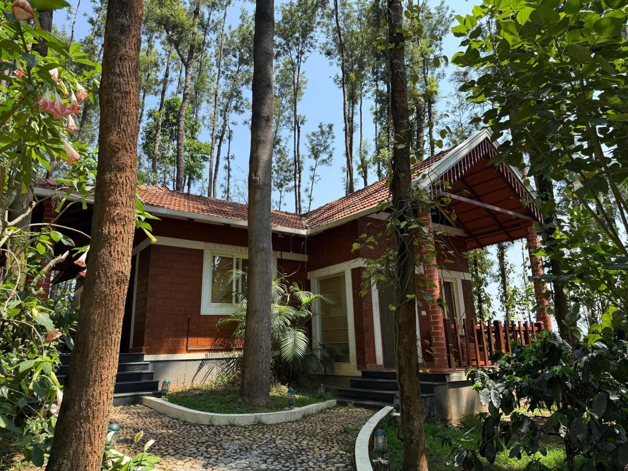 Coffee Grove Resort Чикмагалур Экстерьер фото