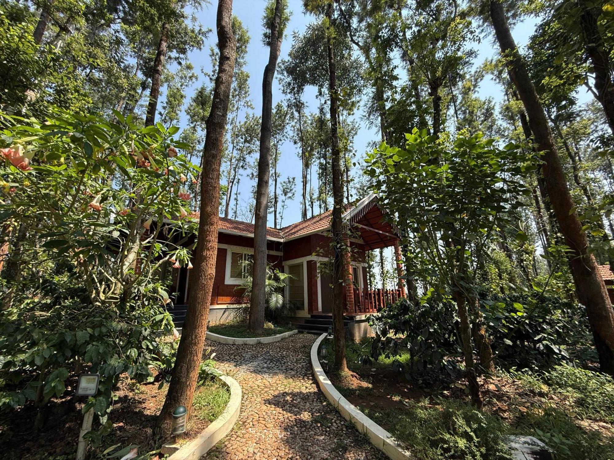 Coffee Grove Resort Чикмагалур Экстерьер фото