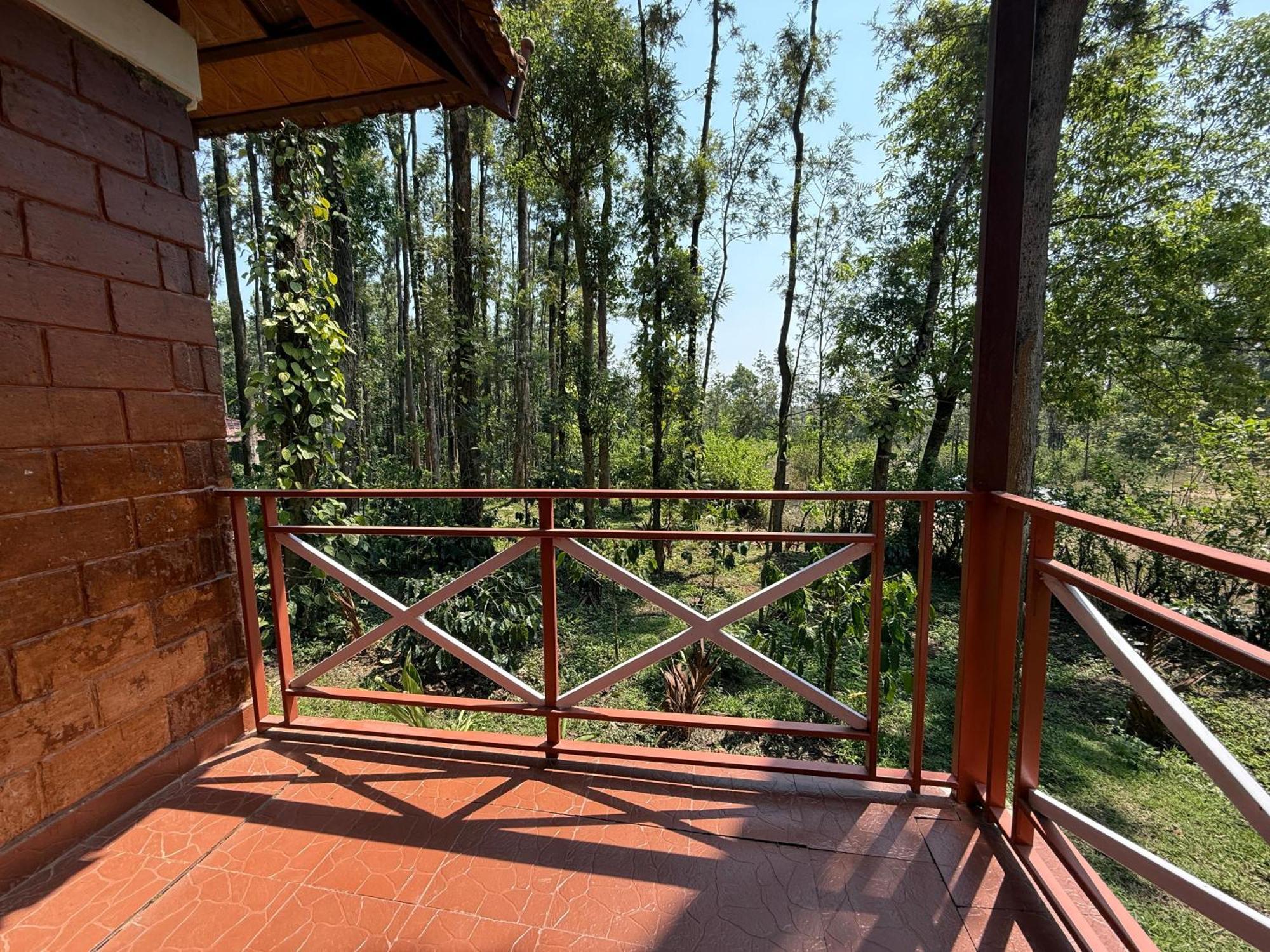 Coffee Grove Resort Чикмагалур Экстерьер фото